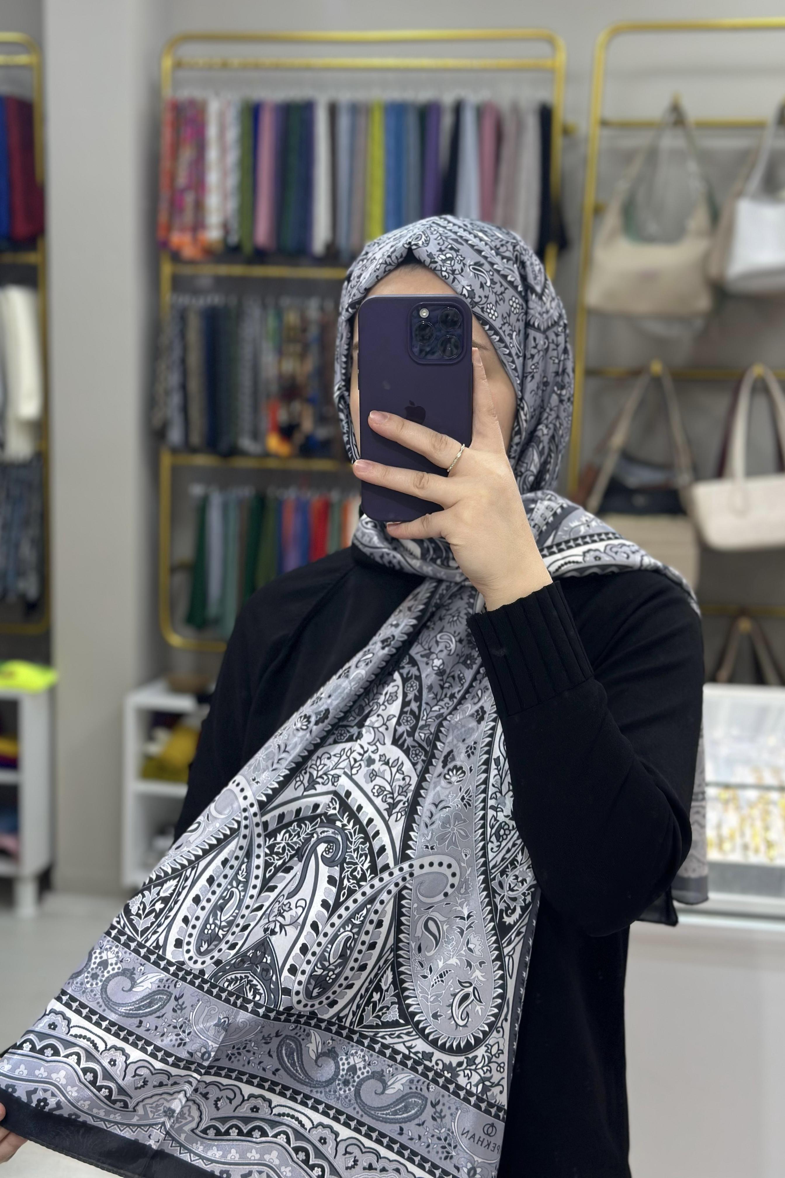 İpekhan Etnik Desen İpek Vual Şal Gri-Siyah