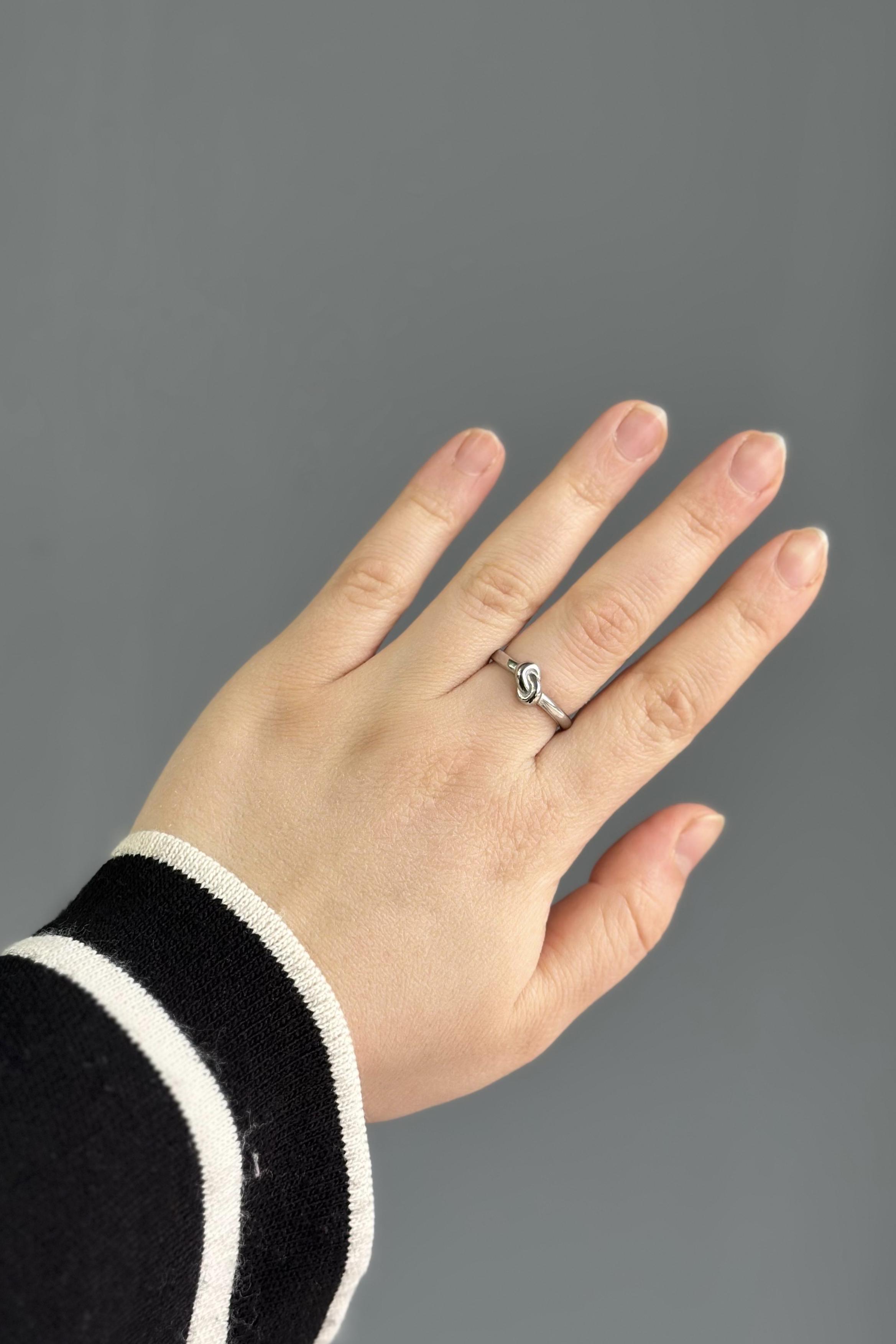 Düğüm Model Sılver Çelik Yüzük