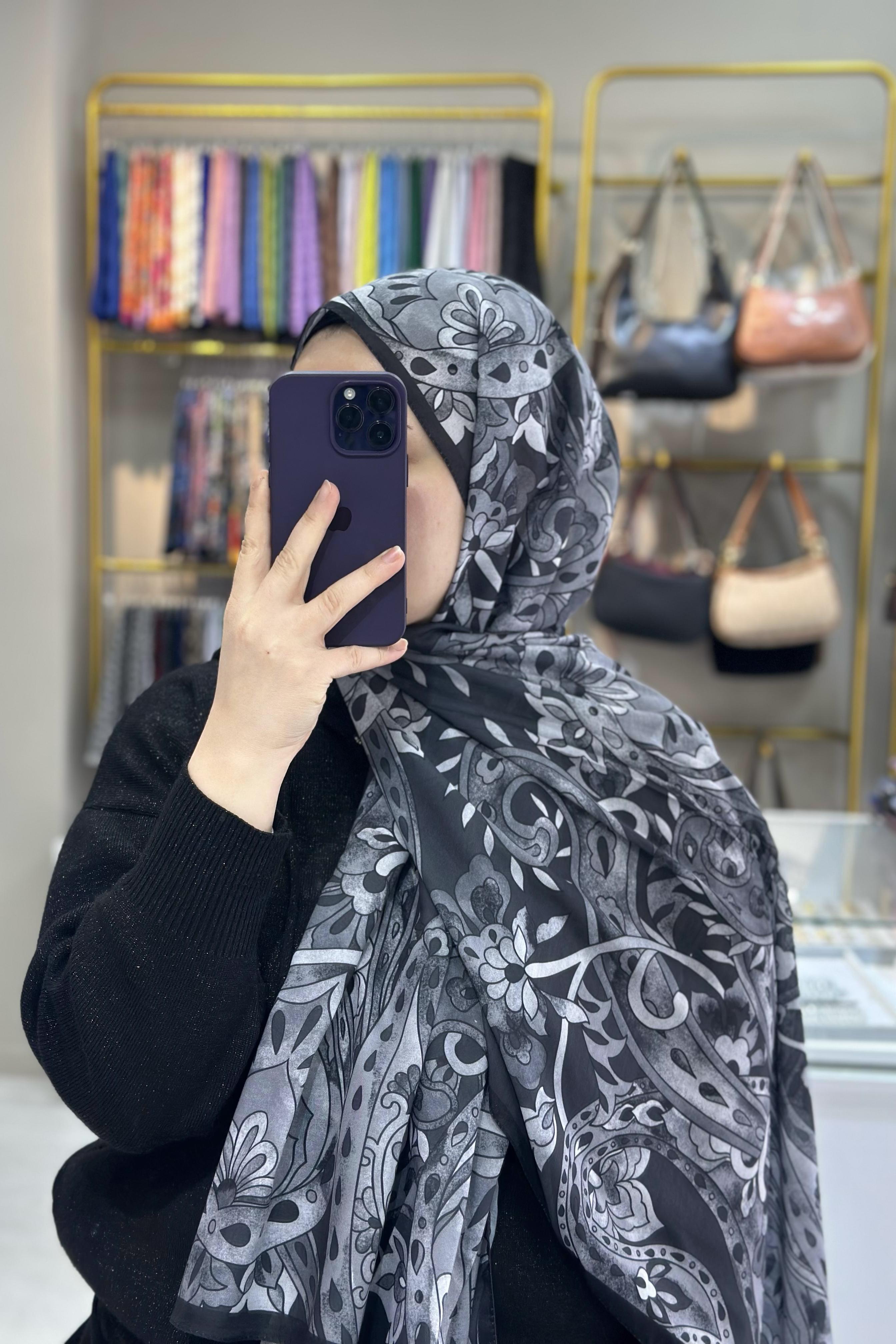 Siyah-Gri Etnik Desenli Soft Şal