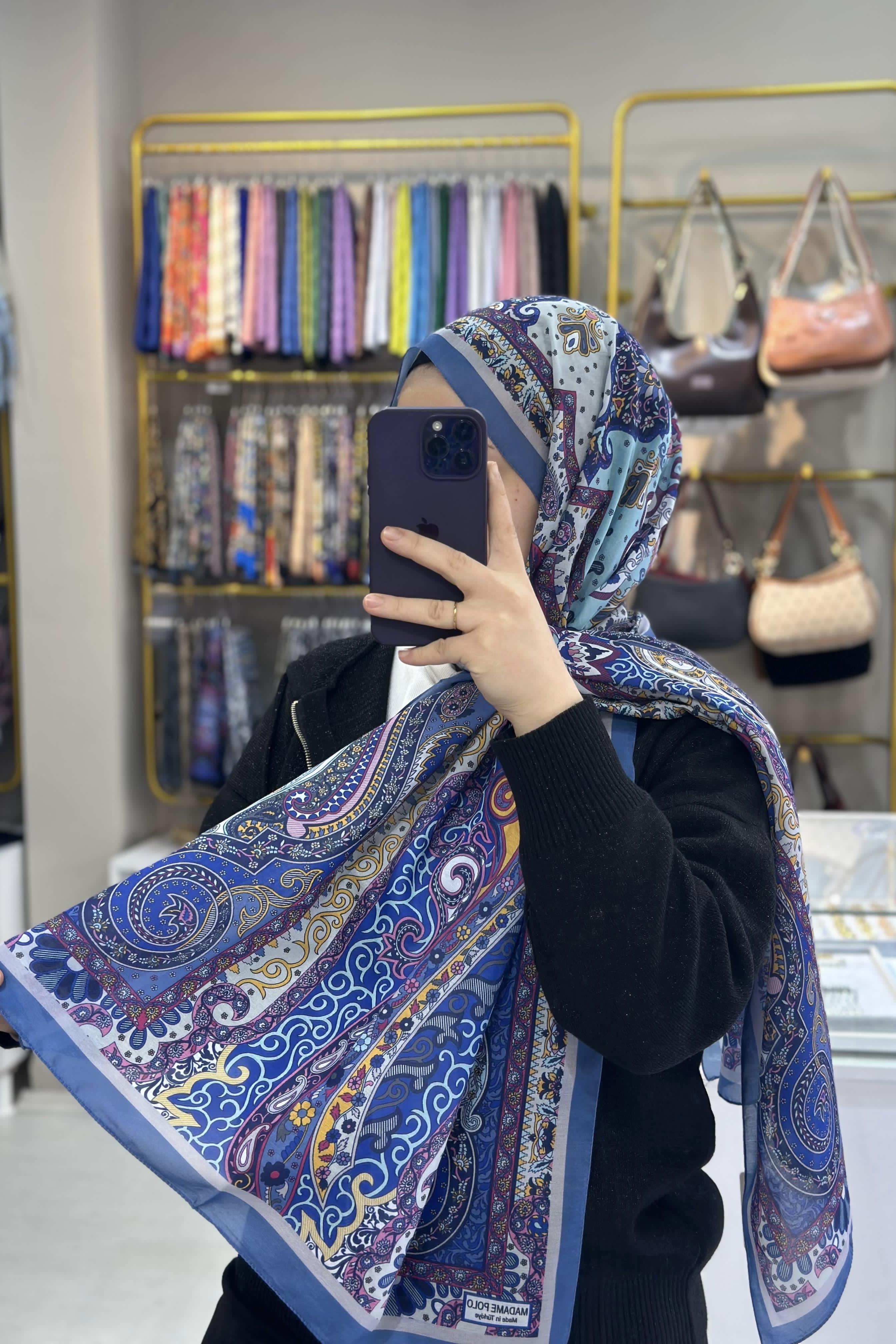 Mavi-Renkli Etnik Desenli Soft Şal