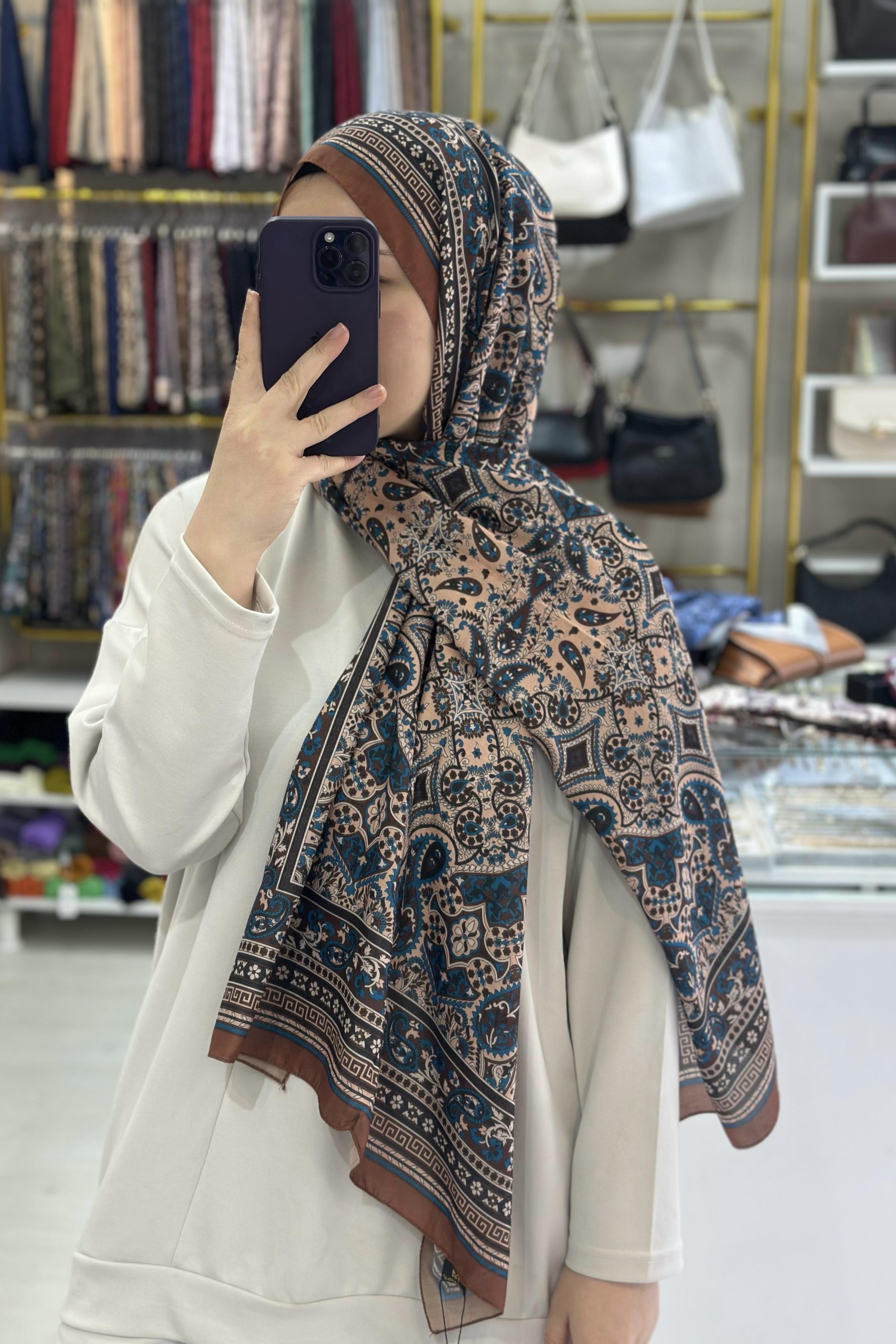 Kahverengi-Lacivert Etnik Desenli Soft Şal