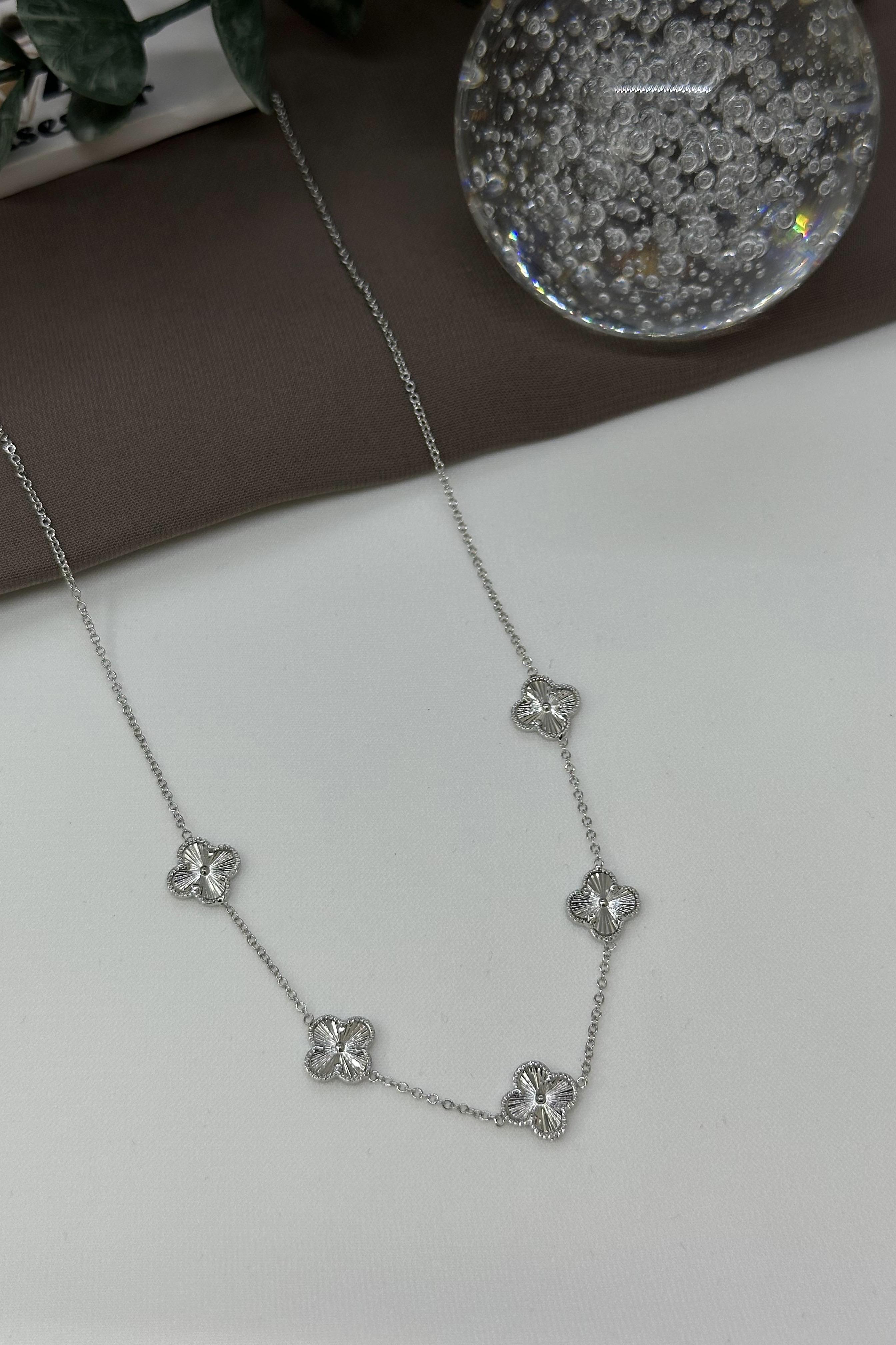 Yonca Model Sılver Vıp Kolye