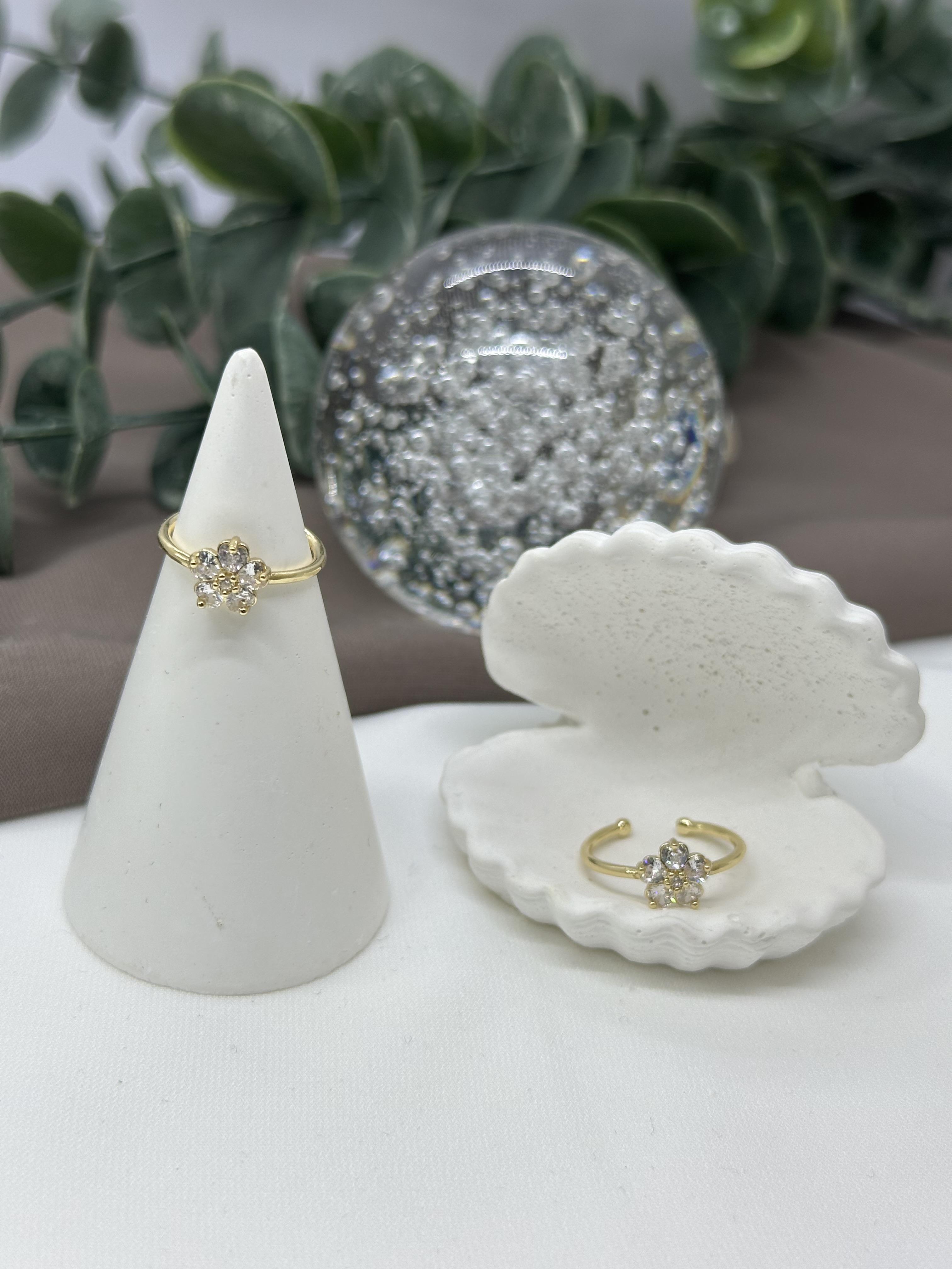 Çiçekli Gold Vıp Yüzük