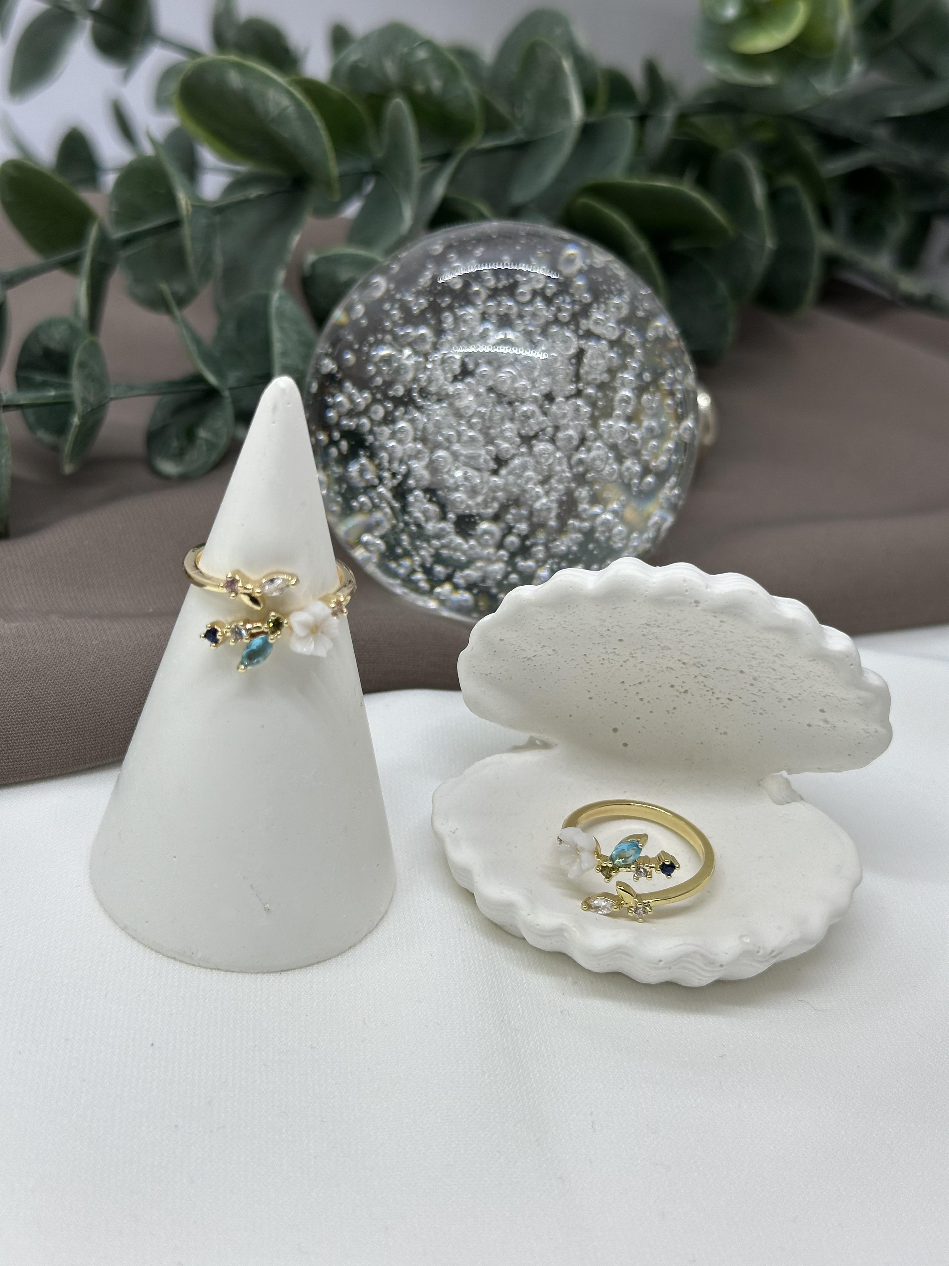 Çiçekli Gold Vıp Yüzük