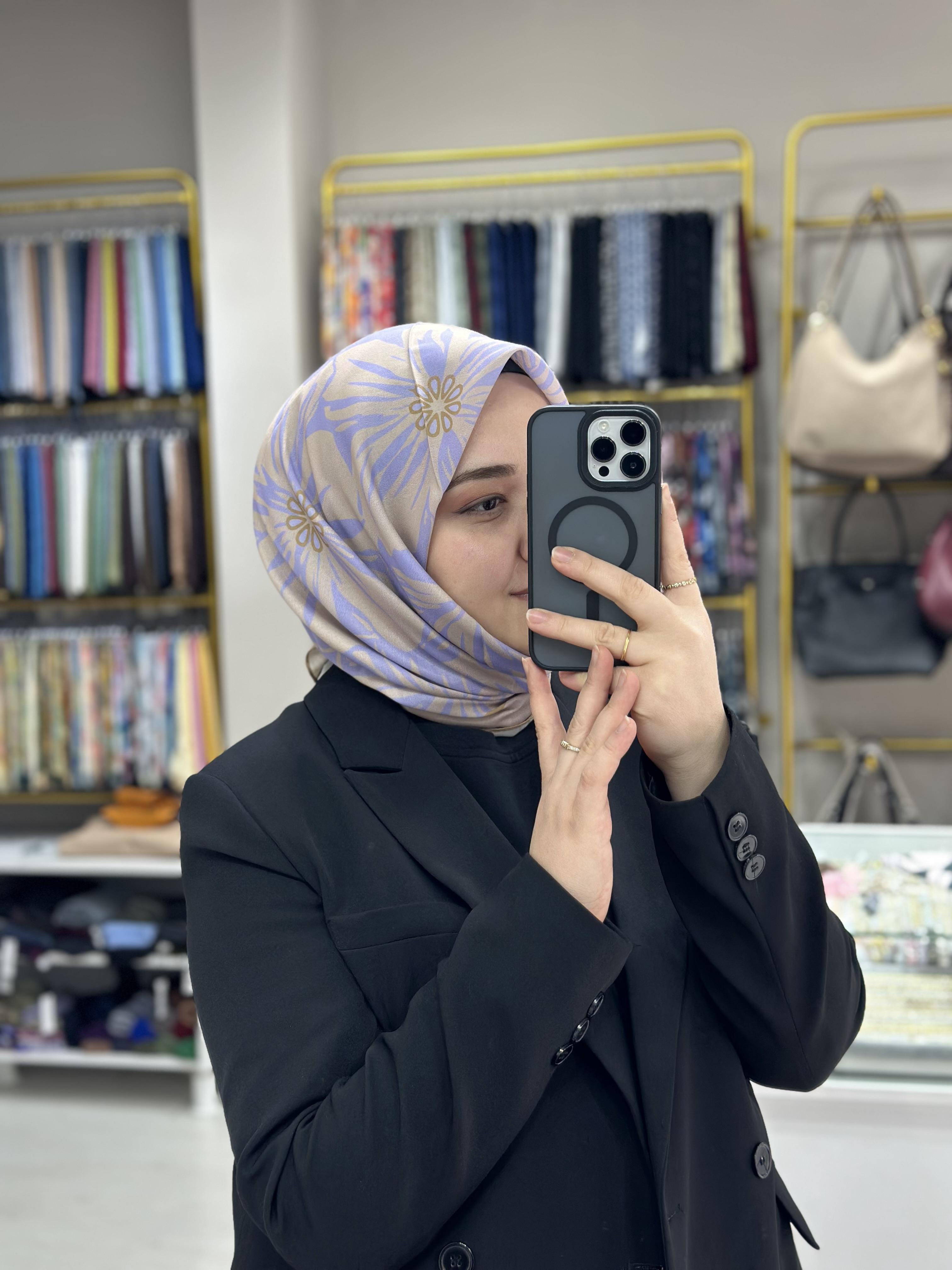 Lila Yaprak Desenli Soft Eşarp