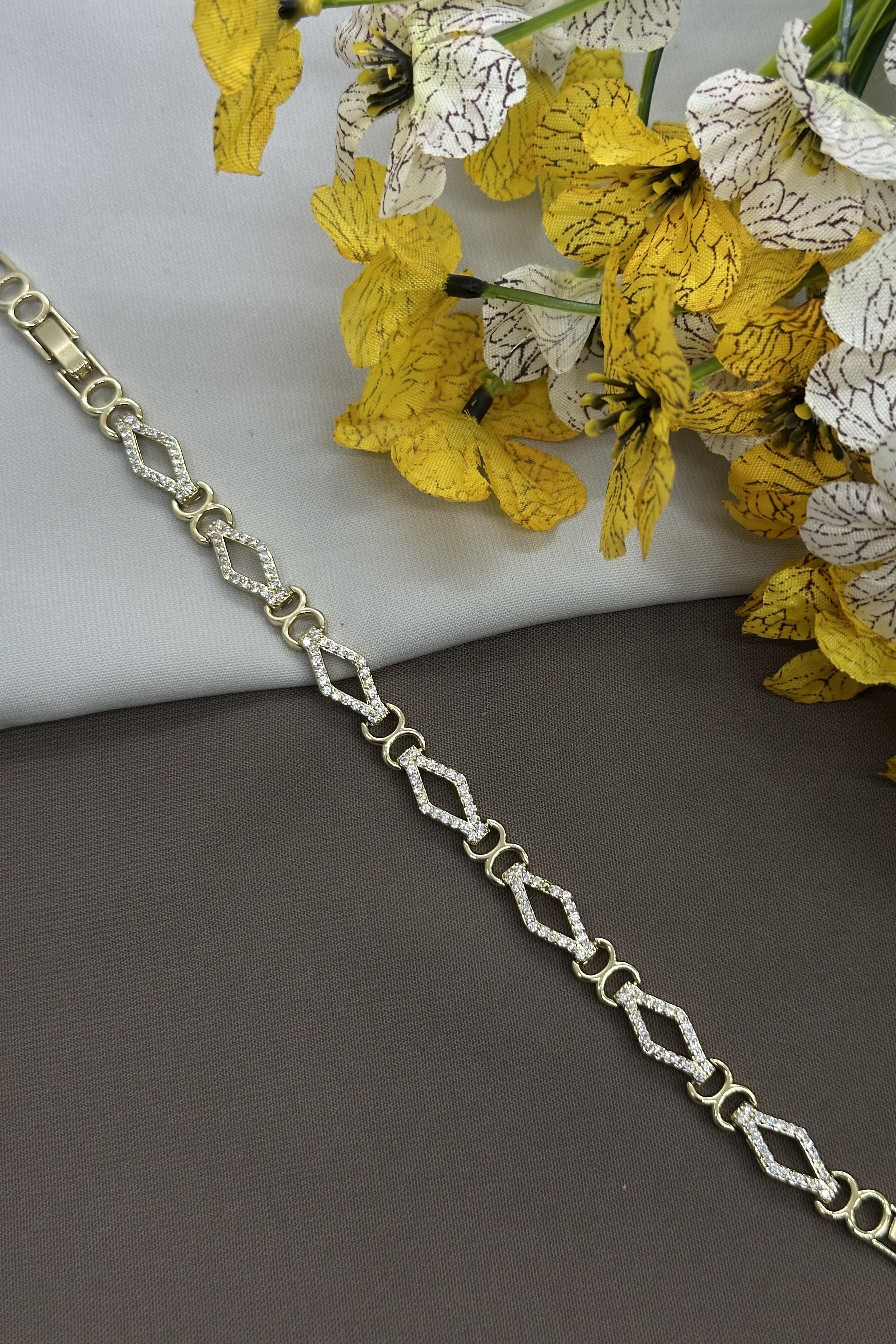 14K Piramit Model Gold Vıp Bileklik