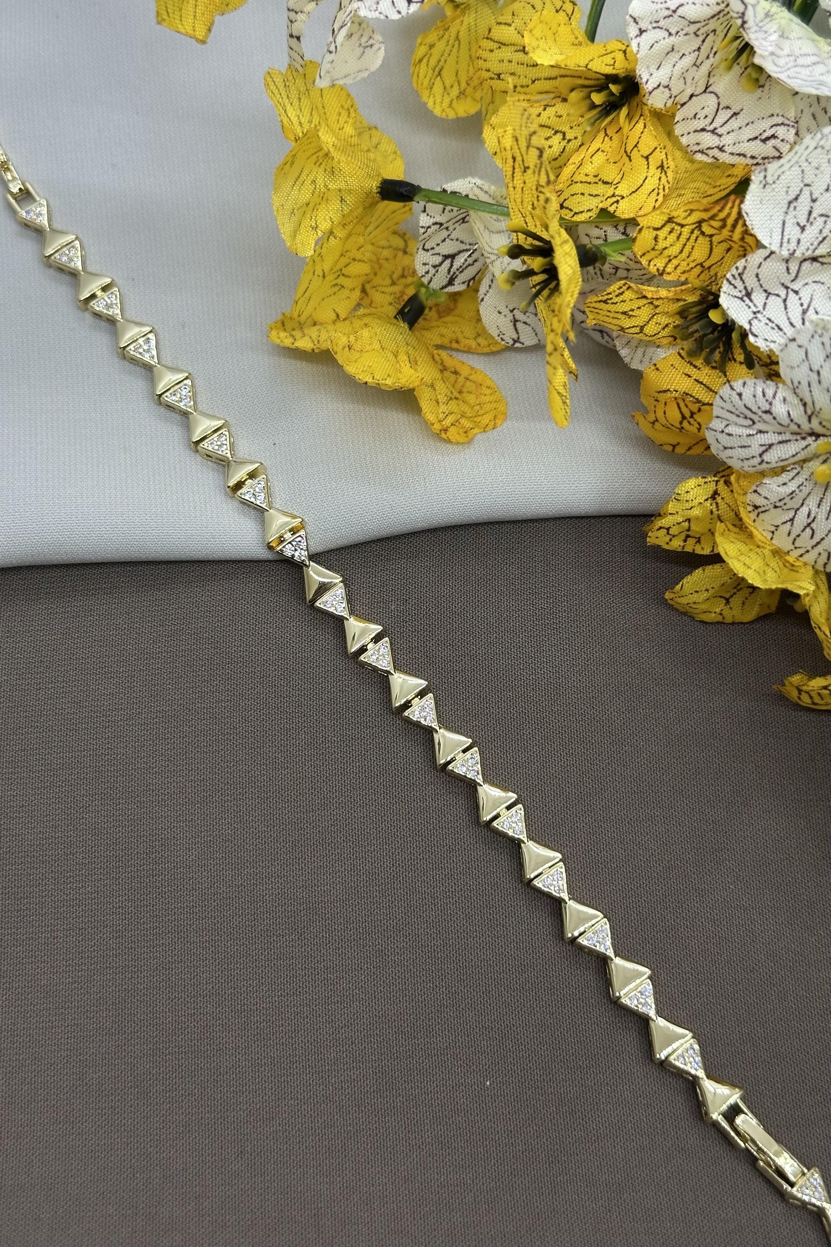14K Piramit Model Gold Vıp Bileklik
