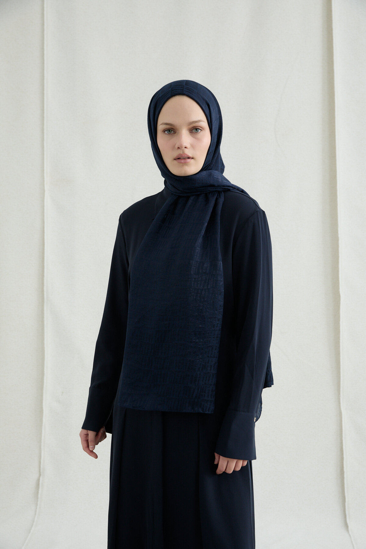 İtalyan Jakar Şal Column Desen - Lacivert