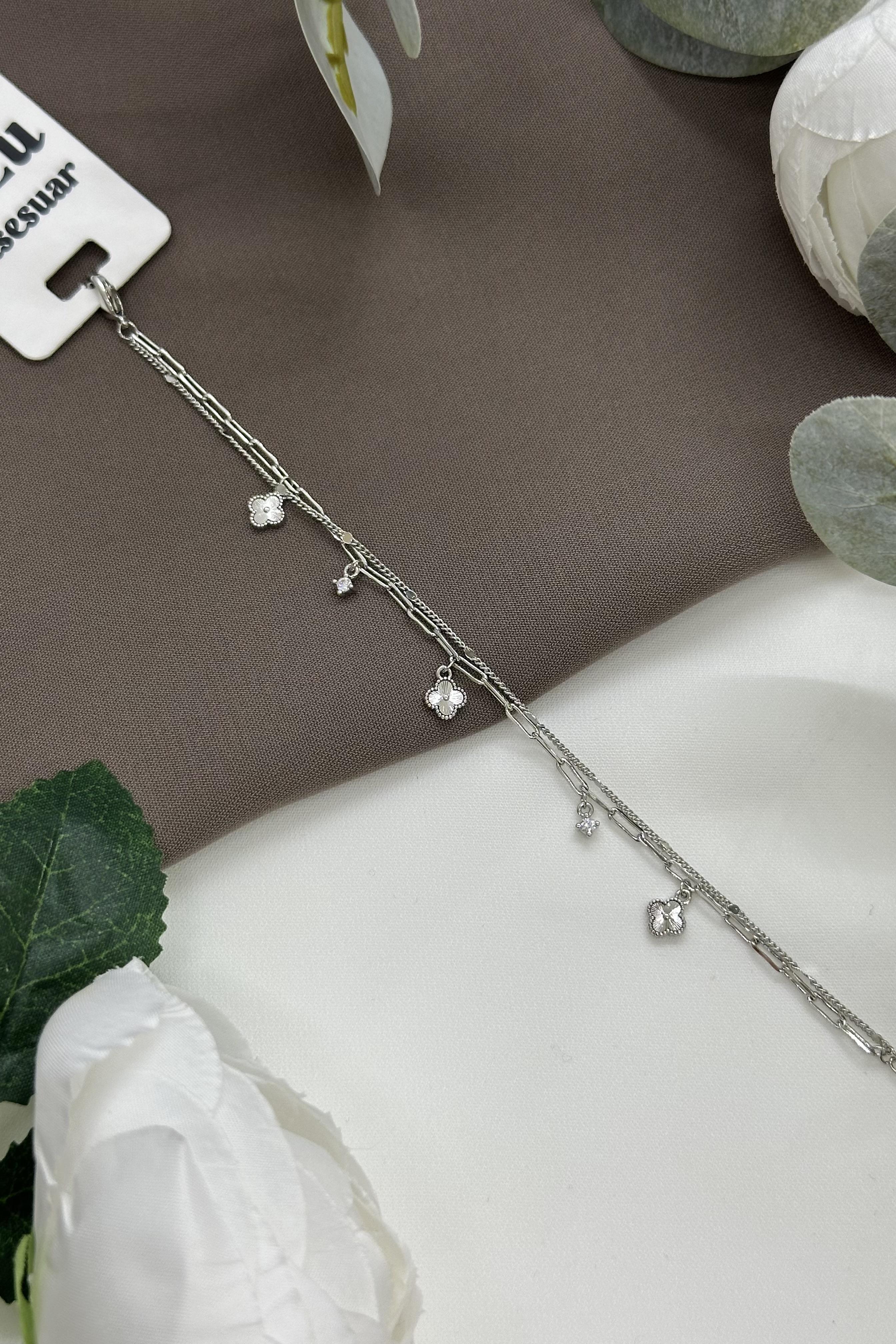 Yonca Model Sılver Vıp Bileklik