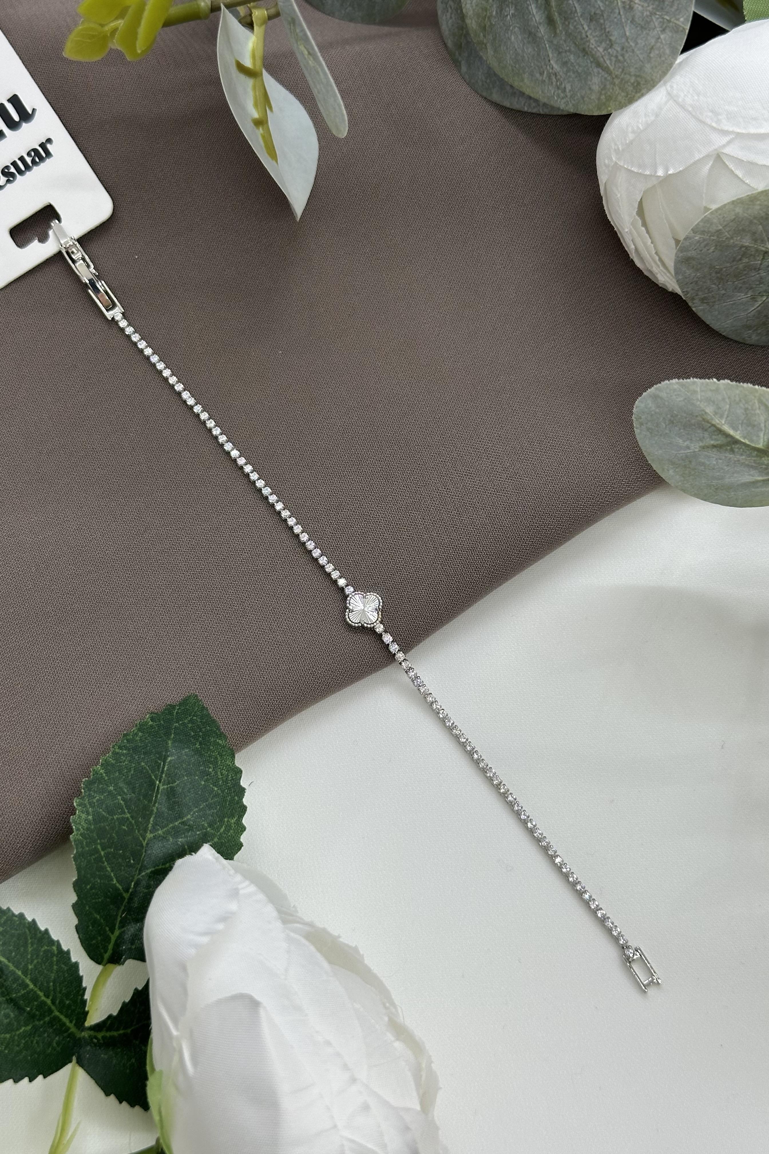 Yonca Model Sılver Vıp Bileklik