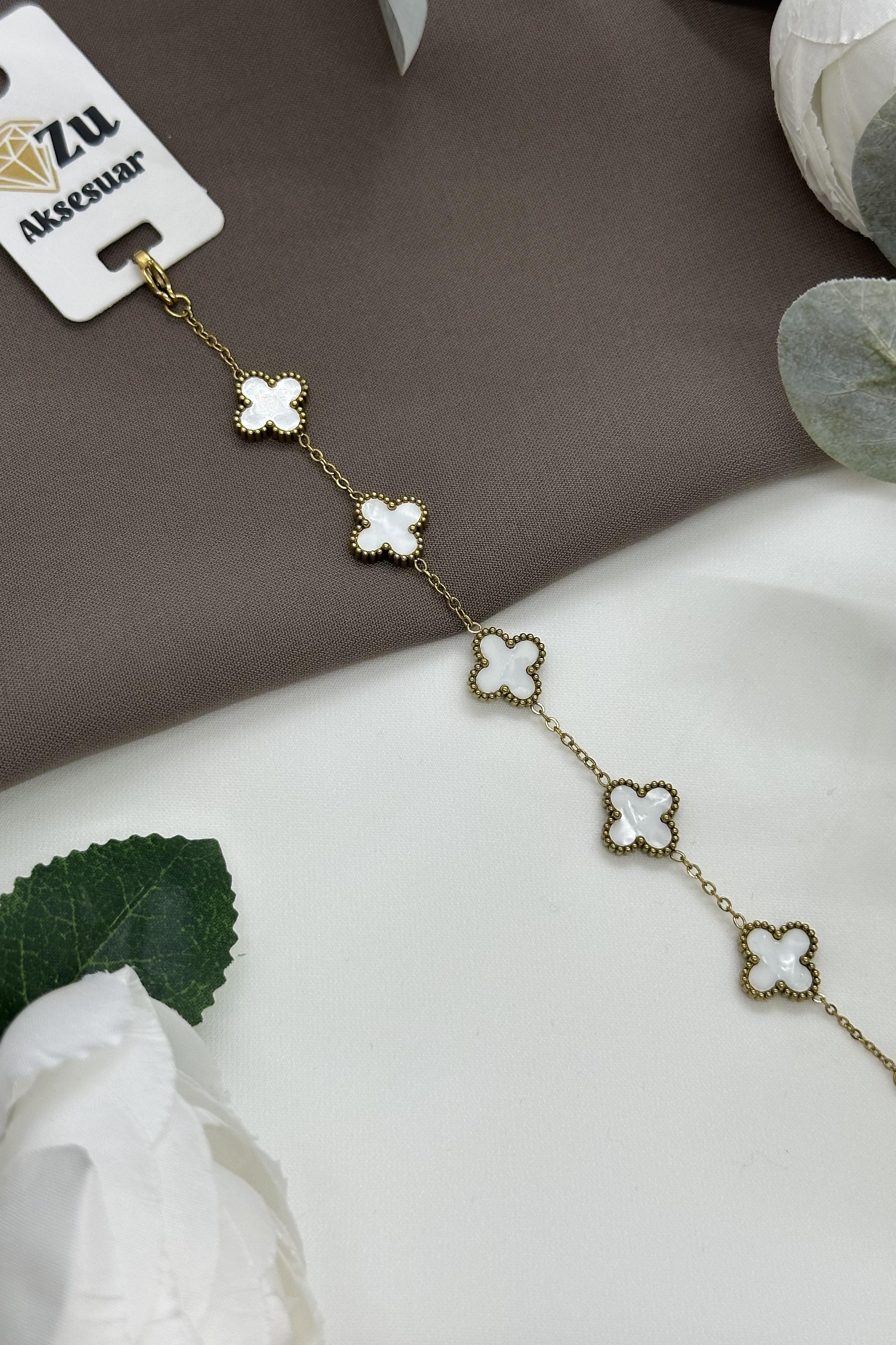 Beyaz Yonca Model Gold Çelik Bileklik