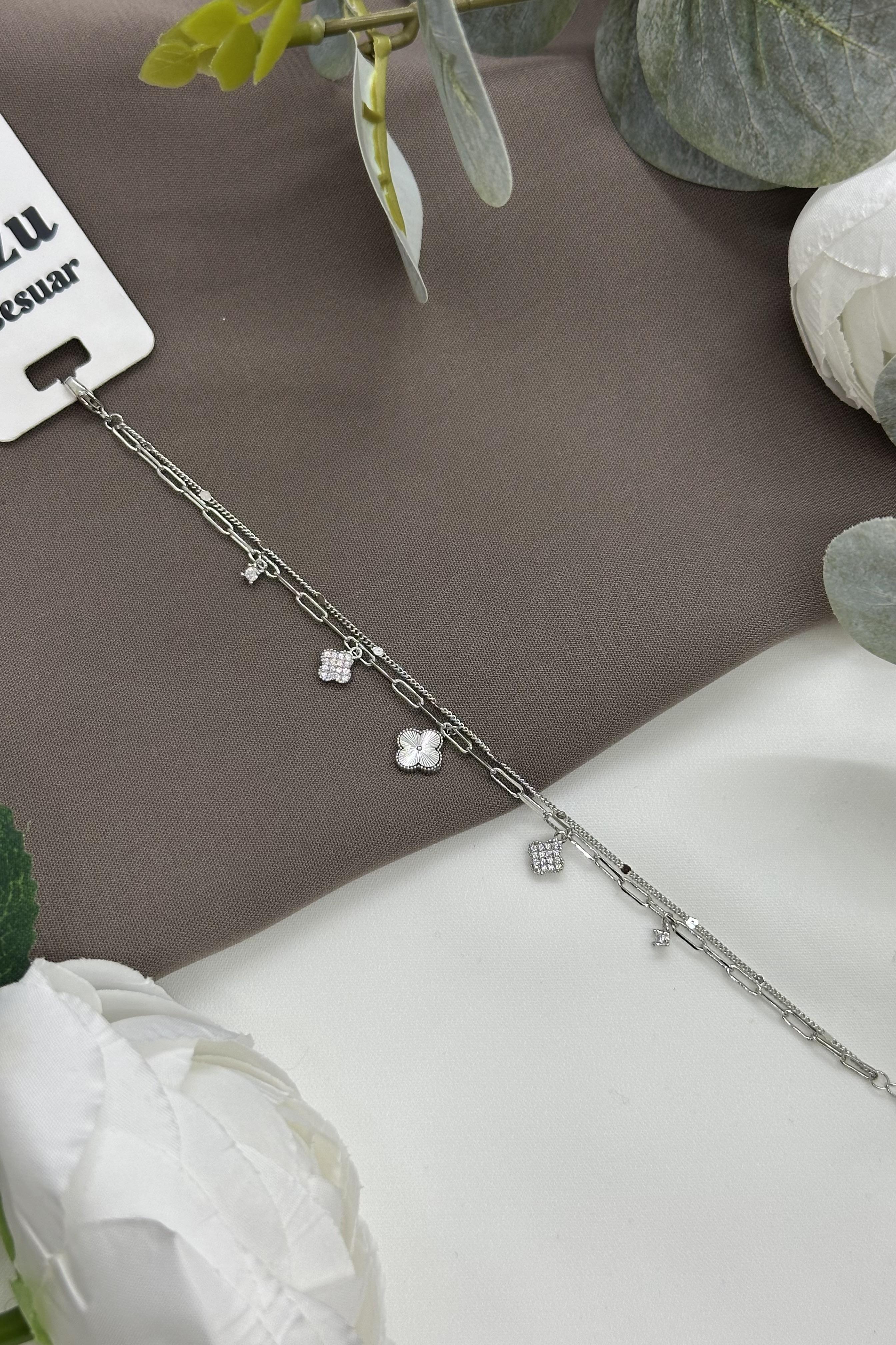 Yonca Model Sılver Vıp Bileklik